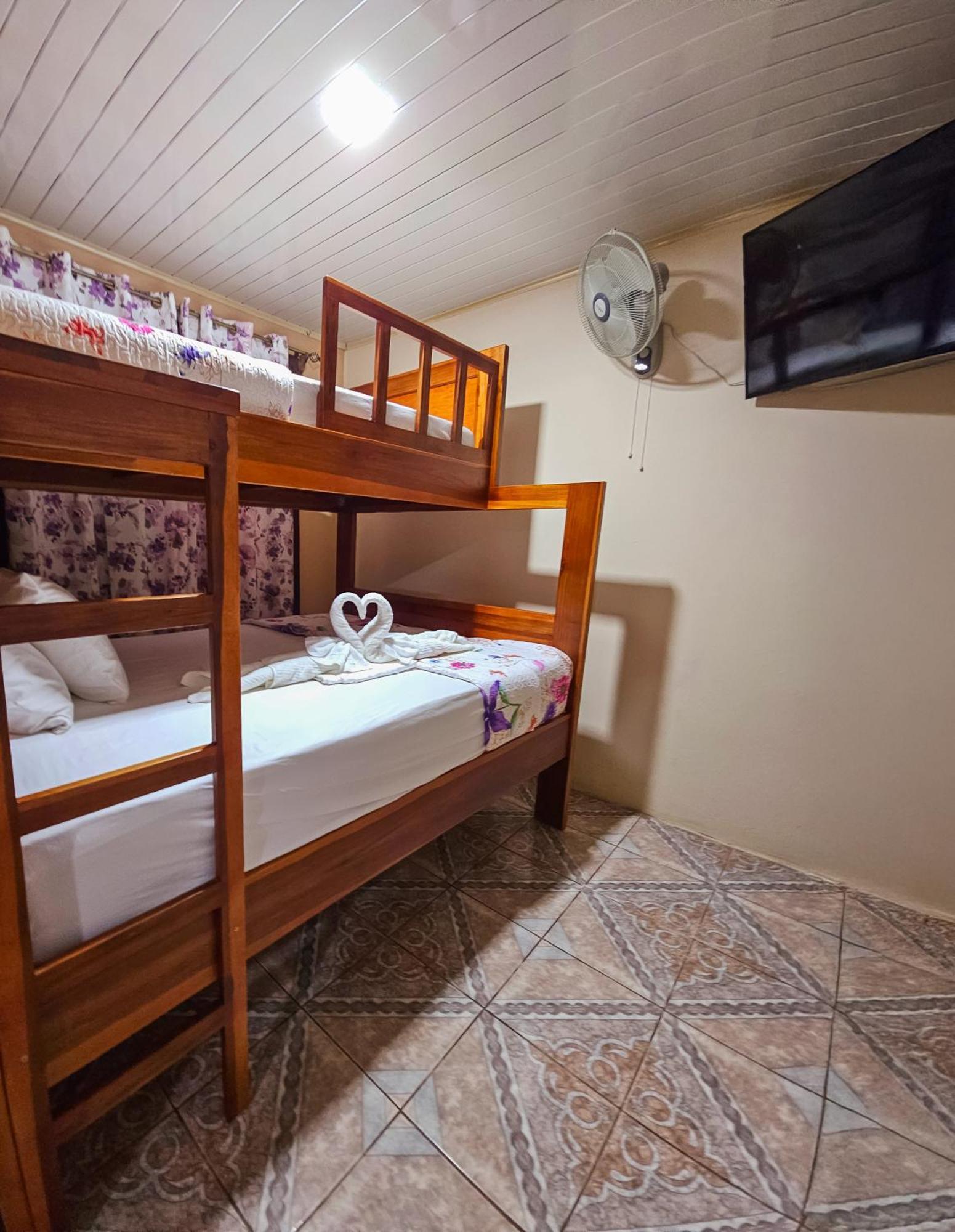 Apartamento Daly #1 Guapiles Luaran gambar
